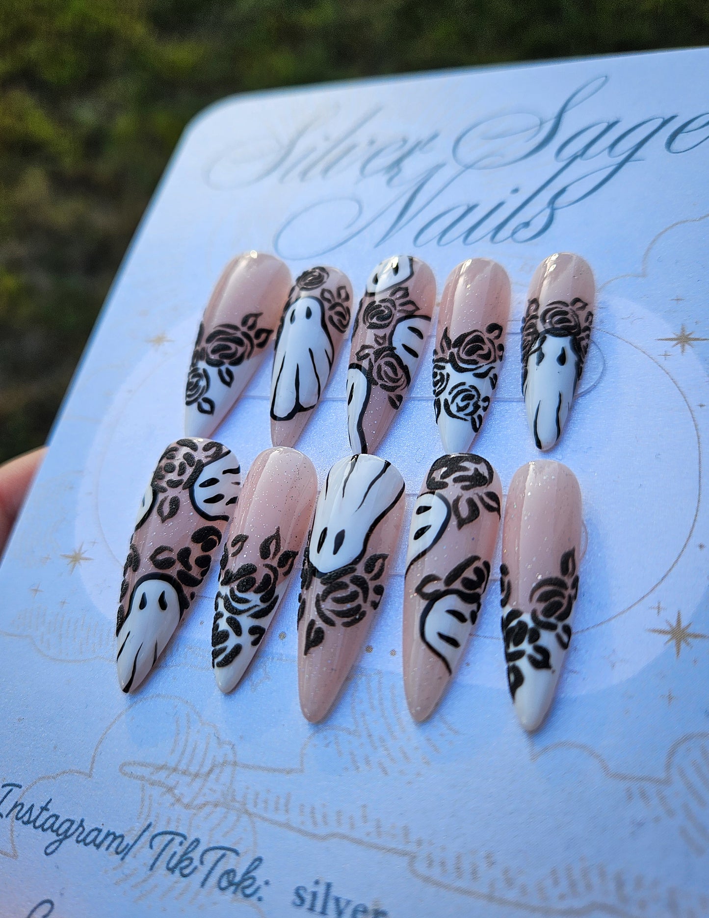 Halloween - Floral Phantom