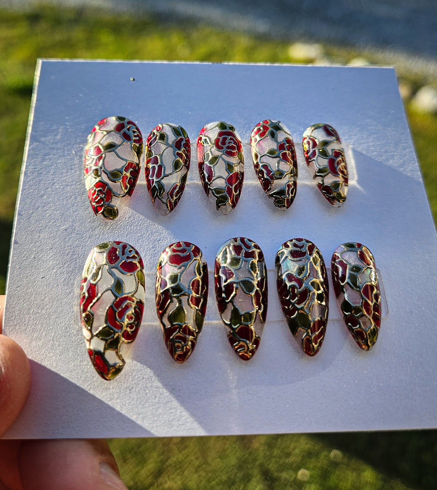 MTO - Stained Glass Roses (Ruby)